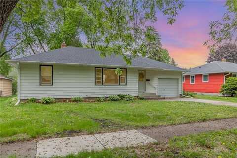 1610 Knight Avenue N, Glencoe, MN 55336