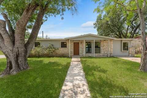 202 Hillview Dr, Universal City, TX 78148