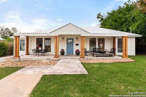 615 Hays, San Antonio, TX 78202