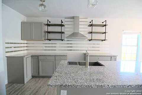 707 S OLIVE ST, San Antonio, TX 78203
