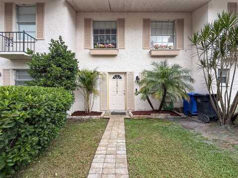 11717 WESSON CIRCLE E, TAMPA, FL 33618