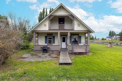 205 E 2nd St, Spangle, WA 99031