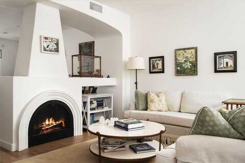 105 W De La Guerra Street unit: S, SANTA BARBARA, CA 93101