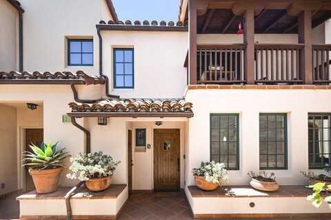 105 W De La Guerra Street, SANTA BARBARA, CA 93101