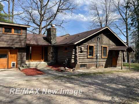 724 W Tobacco Ridge, Beaverton, MI 48612