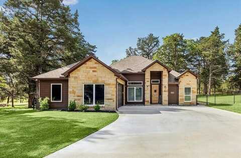 401 Saint Andrews Drive, New Ulm, TX 78950