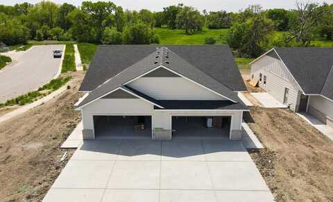 917 & 921 S Logan St., Newton, KS 67114
