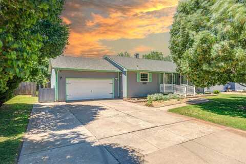752 Moundview Ave, Salina, KS 67401