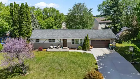 3382 Kuehling Drive, Mc Farland, WI 53558