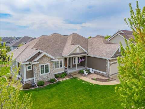 1002 Millies Way, Waunakee, WI 53597