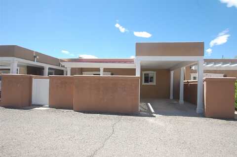 663 Bishops Lodge, Santa Fe, NM 87501