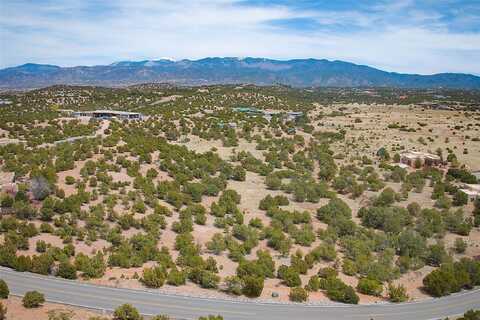 18 Sundance Drive, Santa Fe, NM 87506