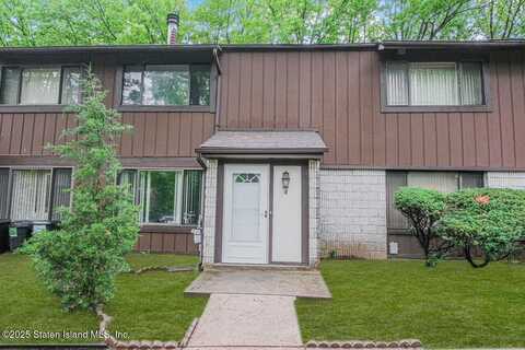 4 Rumson Road, Staten Island, NY 10314