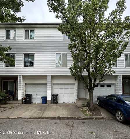 71 Emily Lane, Staten Island, NY 10312