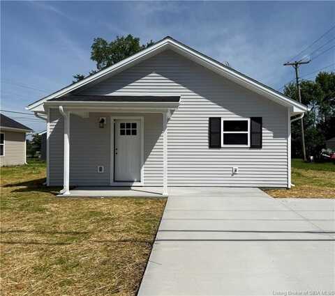 202 E Walnut Street, Crothersville, IN 47229