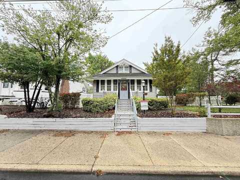 36 W Johnson Ave, Somers Point, NJ 08226