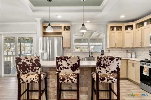 154 Sunrise Drive, Kyle, TX 78640