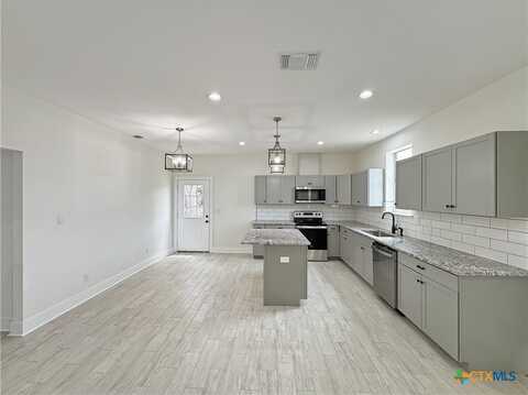 1637 Bob White Drive, Spring Branch, TX 78070