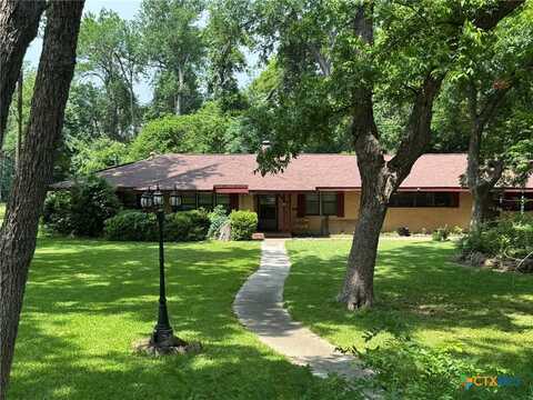 3221 W Avenue R, Temple, TX 76504