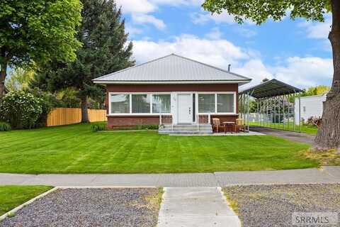 182 S 3rd W, Rigby, ID 83422
