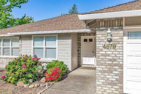 4579 Eagle Trace Drive, Medford, OR 97504