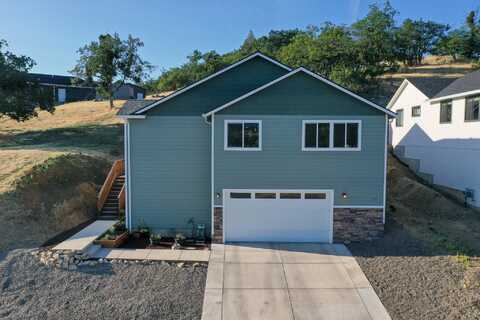 21 Cerulean Terrace, Eagle Point, OR 97524