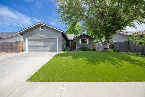 2126 SW Webster Road, Grants Pass, OR 97526