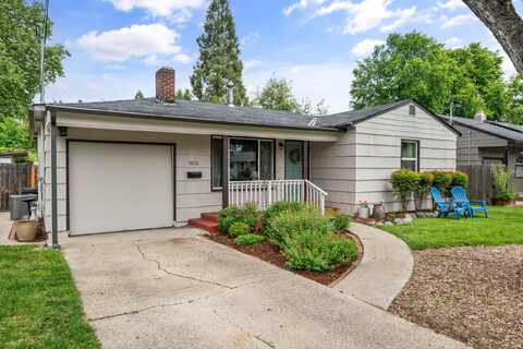 1012 Winchester Avenue, Medford, OR 97501