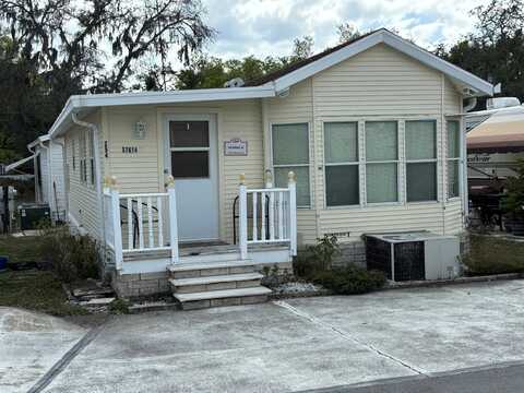 37614 Birchcrest Lane, Zephyrhills, FL 33541