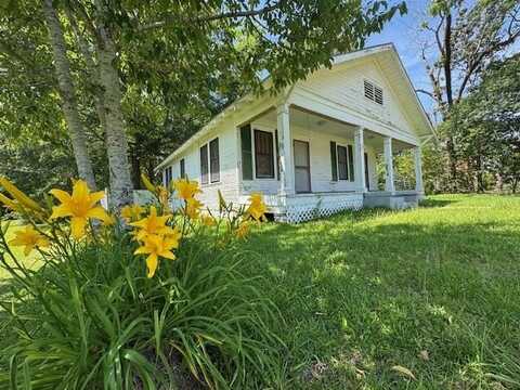 124 S. Lafayette St., Centreville, MS 39631