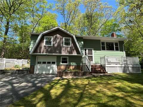 9 Sky View Road, North Smithfield, RI 02896
