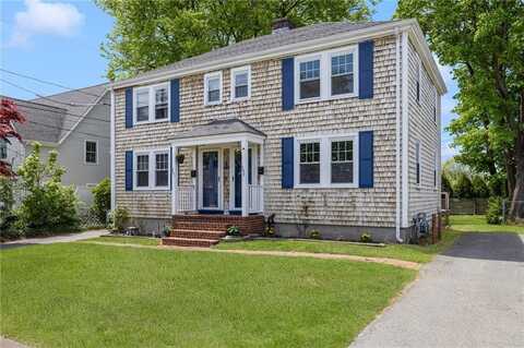 349 Boulevard, Middletown, RI 02842