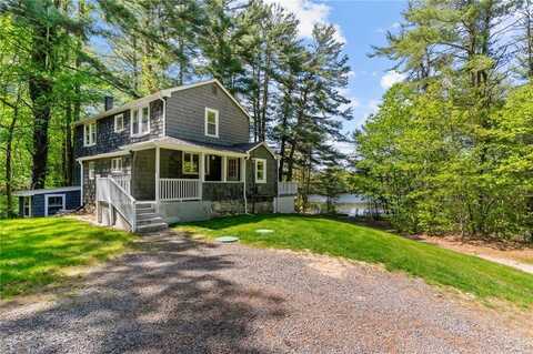31 Brookside Drive, North Smithfield, RI 02896