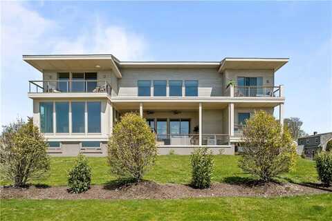 82 Ellery Road, Newport, RI 02840