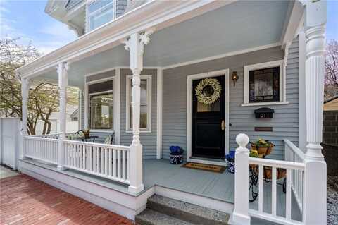 21 Division Street, Newport, RI 02840