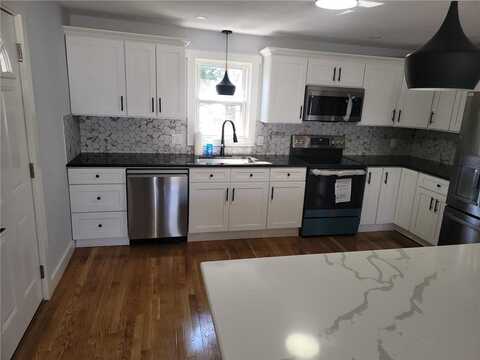 25 Tobyhanna Street, Providence, RI 02910