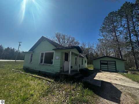 2900 F-41, Oscoda, MI 48750