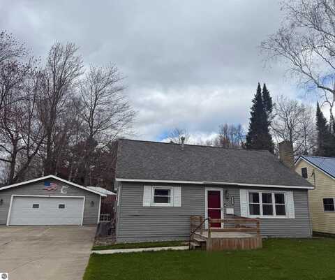 113 Teal Court, Cadillac, MI 49601