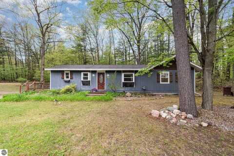11749 Birch Drive, Lakeview, MI 48850