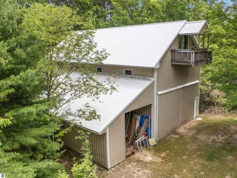 VL-17634 Litzen Road, Copemish, MI 49625