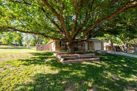 43 Southridge Drive, Canyon, TX 79015