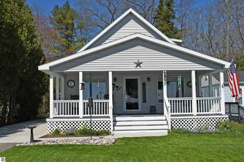 6897 N US-23, Oscoda, MI 48750