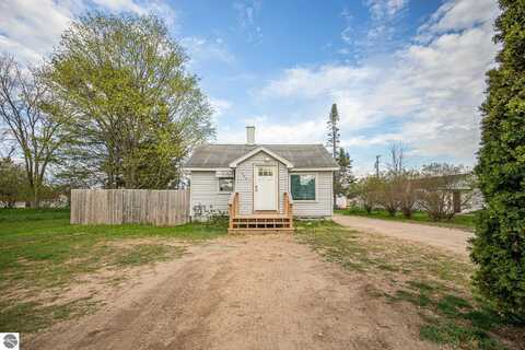505 S Cherry Street, Kalkaska, MI 49646