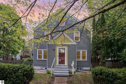 618 E Illinois Street, Mount Pleasant, MI 48858