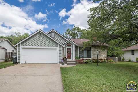 2106 SW Brookfield ST, Topeka, KS 66614