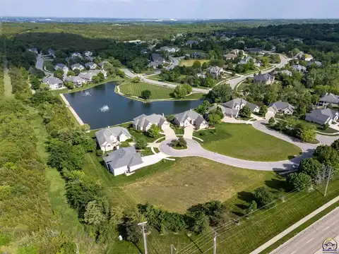 SW Stoneylake DR, Topeka, KS 66610