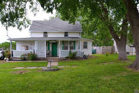 503 E 7th St, Lyndon, KS 66451