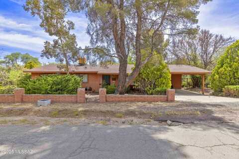 575 N Robles Road, Oracle, AZ 85623