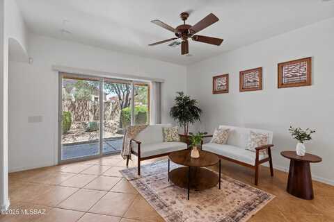 472 W Calle Sedillo, Sahuarita, AZ 85629