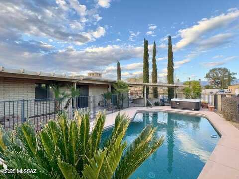 2101 S Darling Avenue, Tucson, AZ 85710